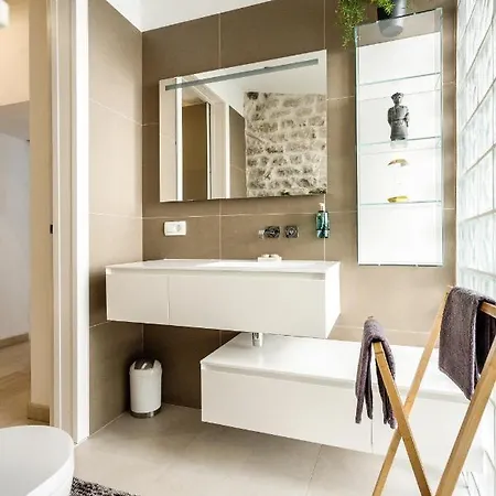 Old Town Luxury House Апартаменты