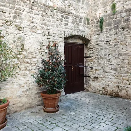 Old Town Luxury House Апартаменты